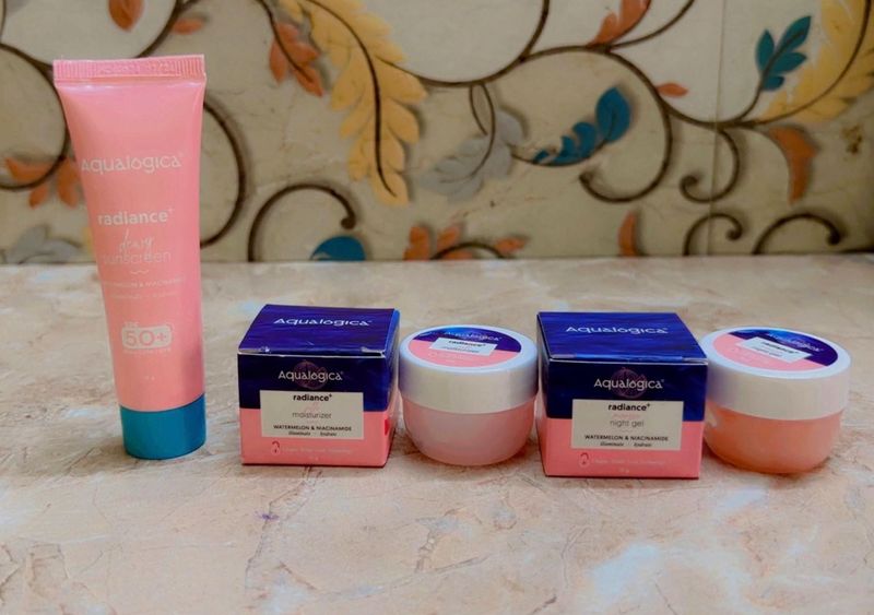 Aqualogica Radiance Set