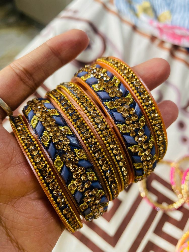 Traditional bangle set