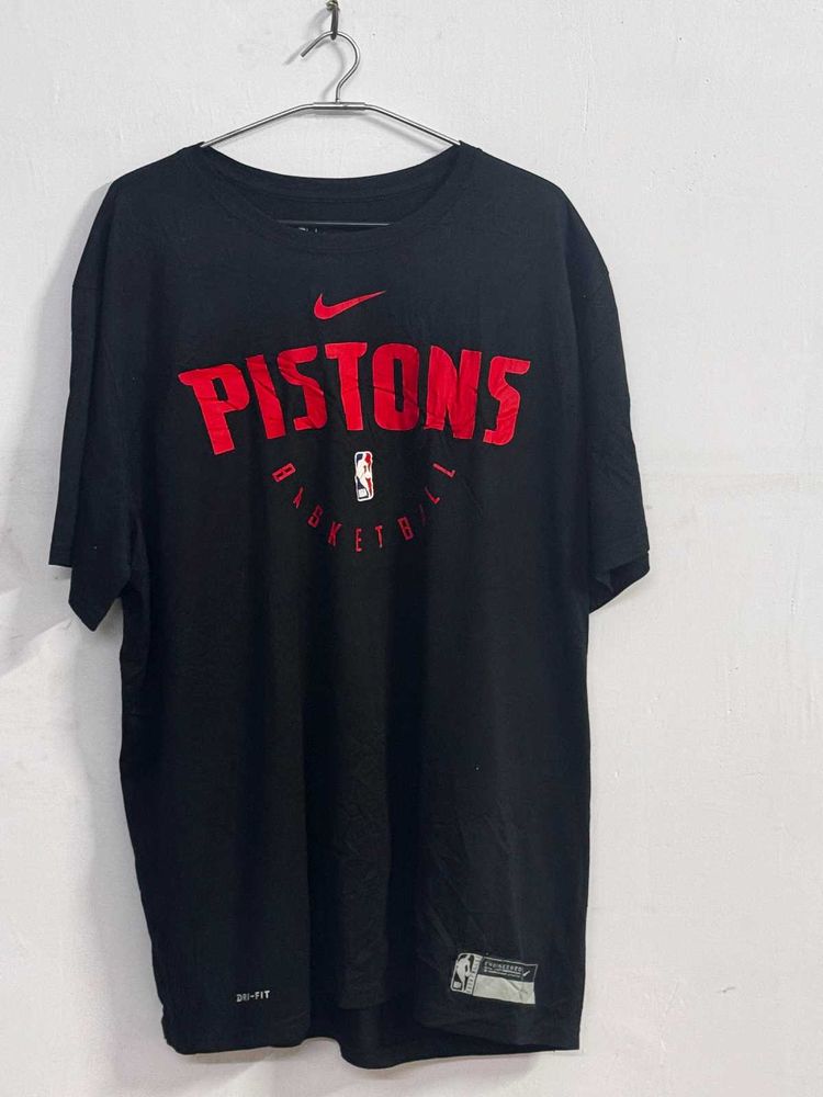Pistons Basketball T-Shirt