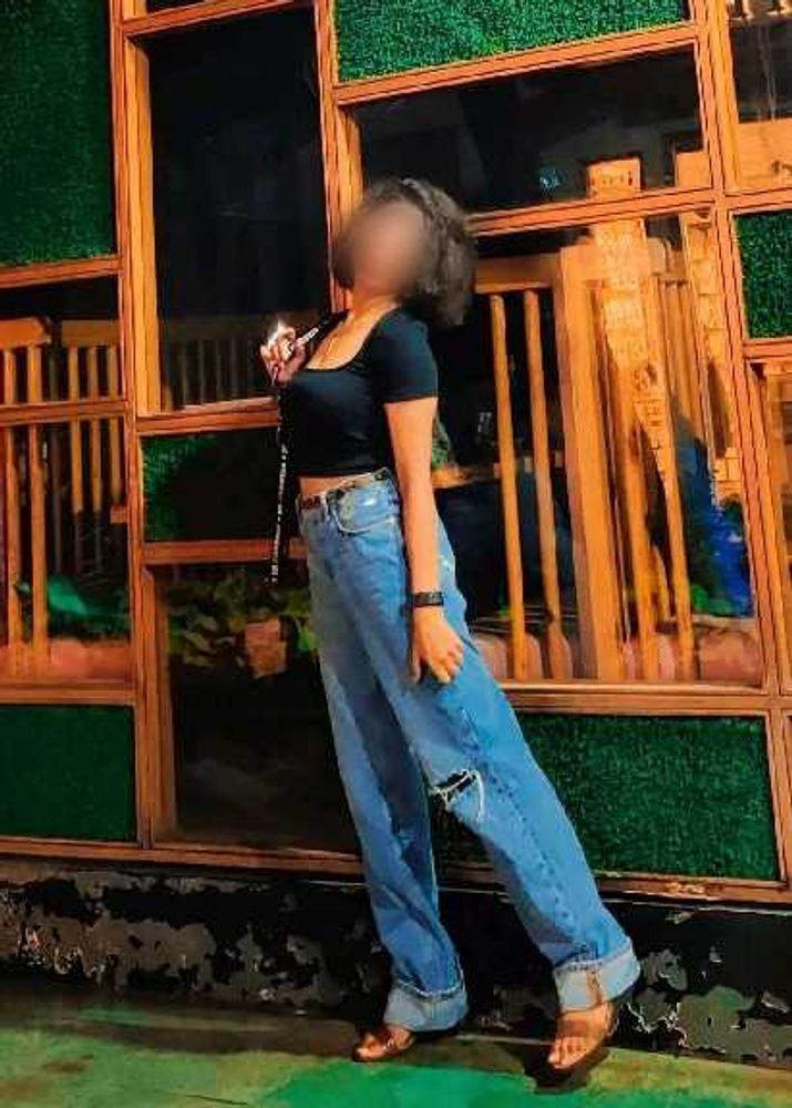 ZARA Ripped Straight Leg Jeans - Loose Fit