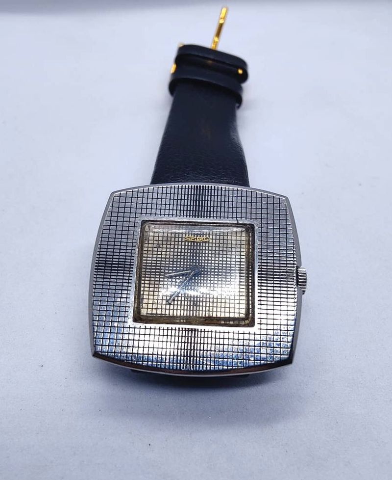 Vintage Seiko Silver Grid Watch