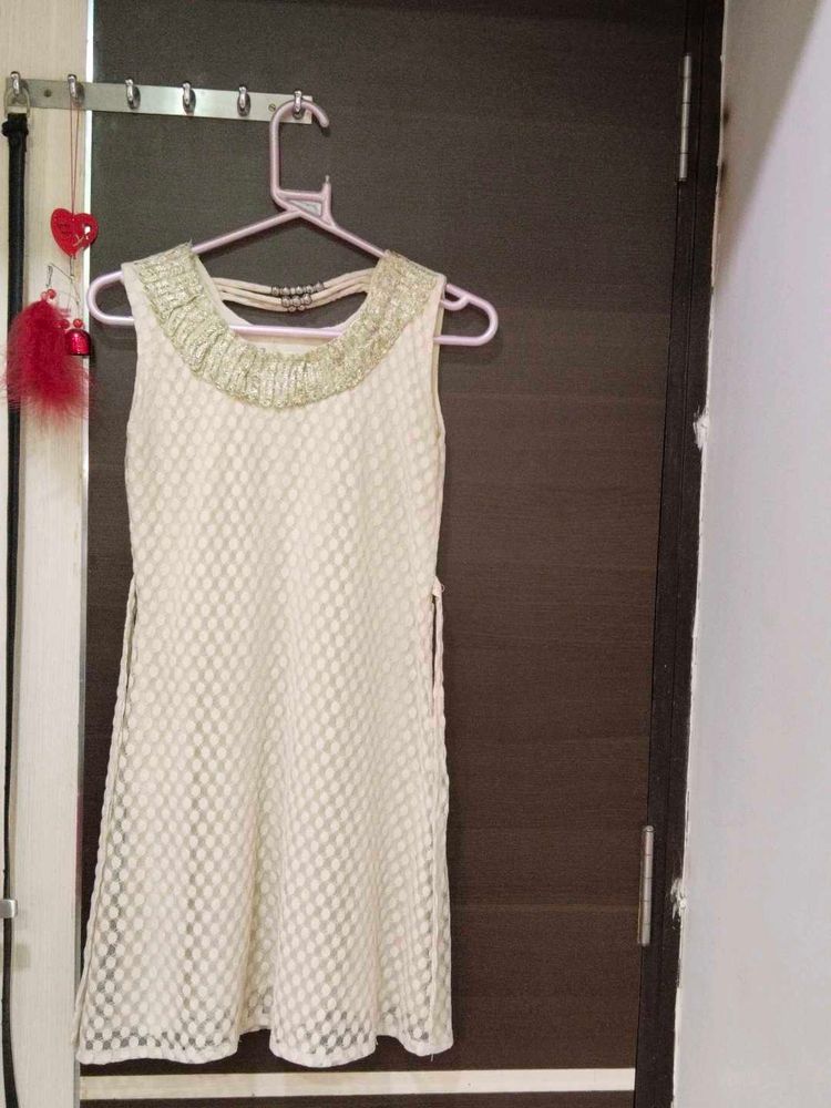 Elegant White Dress with Gold Trim...🫶