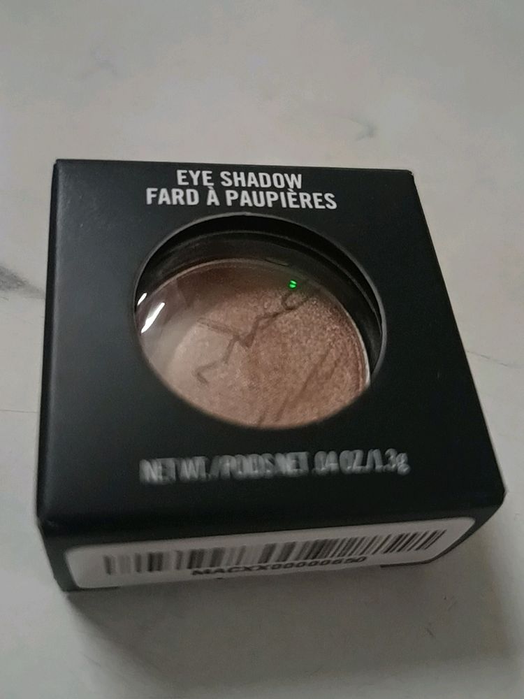 MCA eyeshadow
