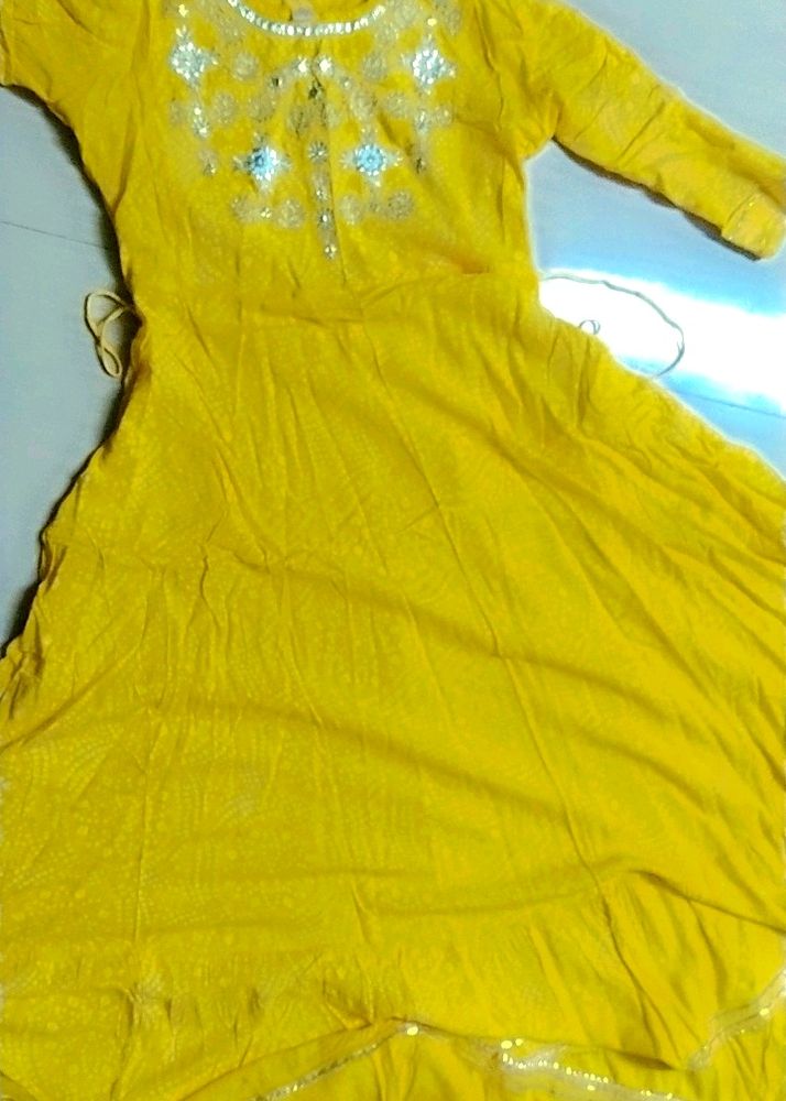 Beautiful Yellow 💛 Printed Women Frock