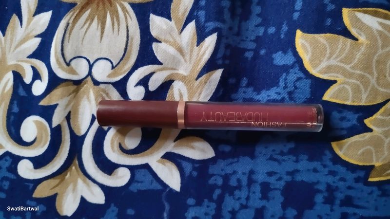 Huda Beauty Mini Lipstick