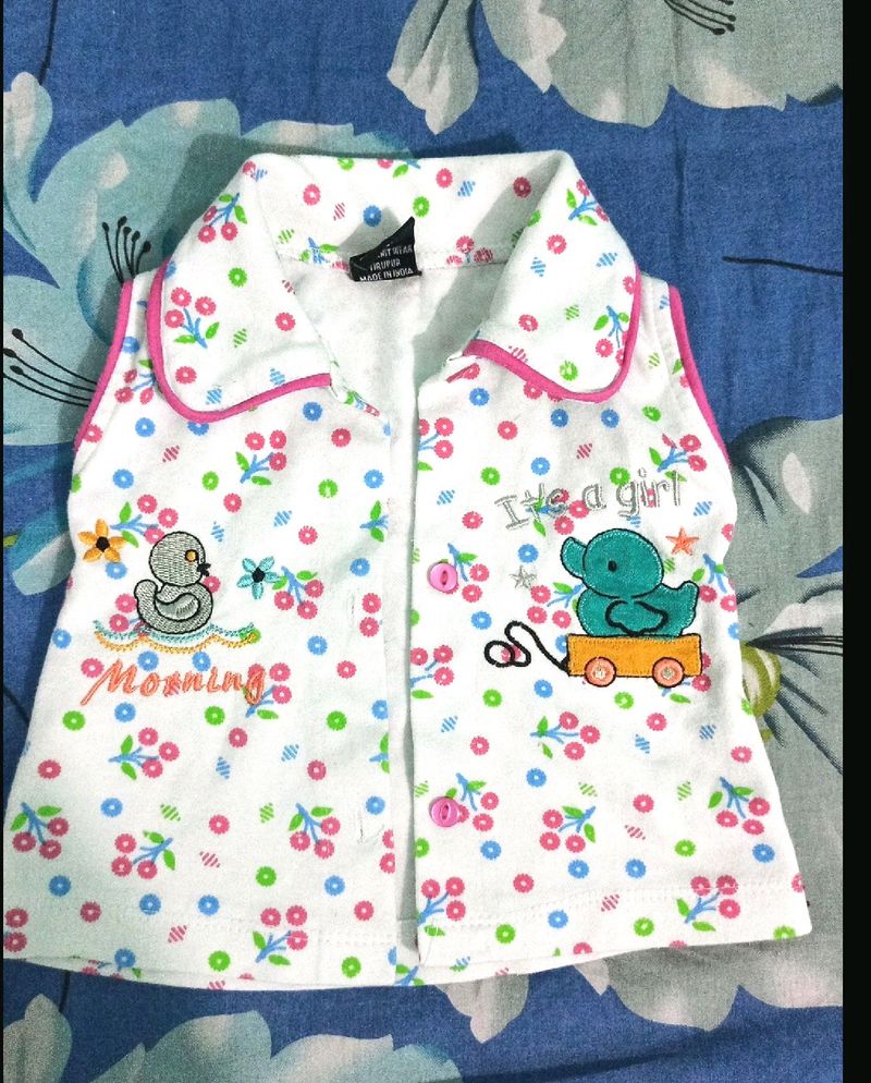 ❤️🎈OFFER❤️🎈Cute Baby Top and Skirt 3-6 Months