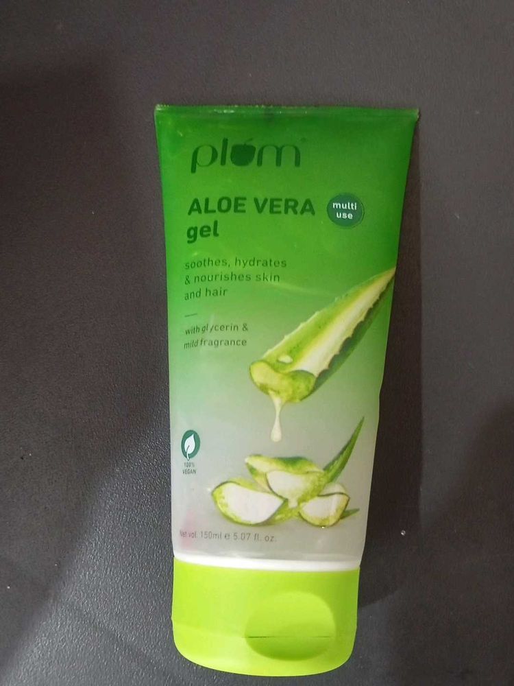 plum alovera gel in tube form