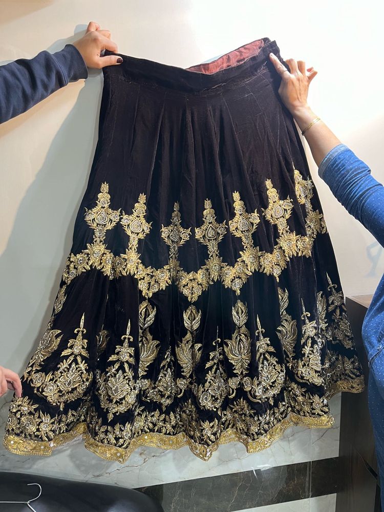 Elegant Black &amp; Gold Lehenga Skirt