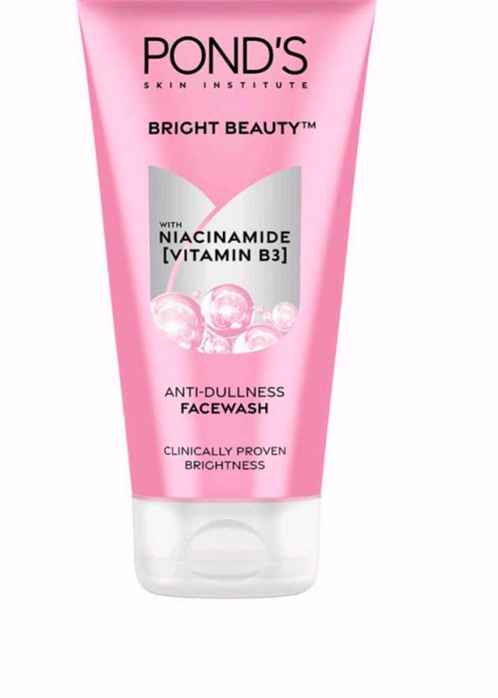 Pond&#39;s Bright Beauty Face Wash - Niacinamide