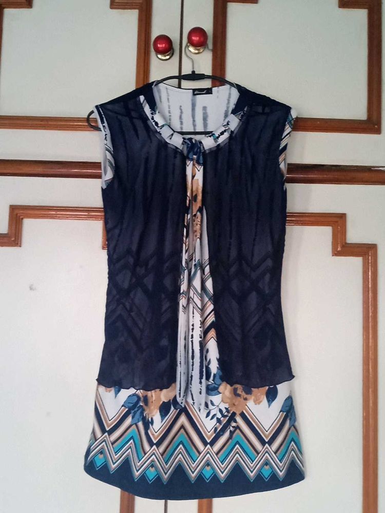 Patterned Sleeveless Tunic