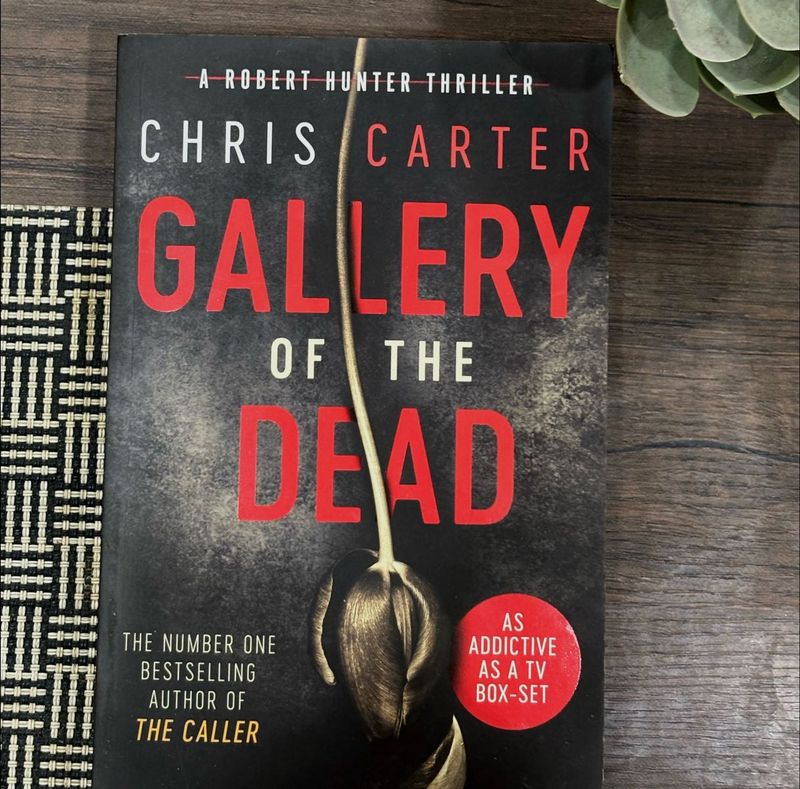 Gallery of the Dead by Chris Carter
