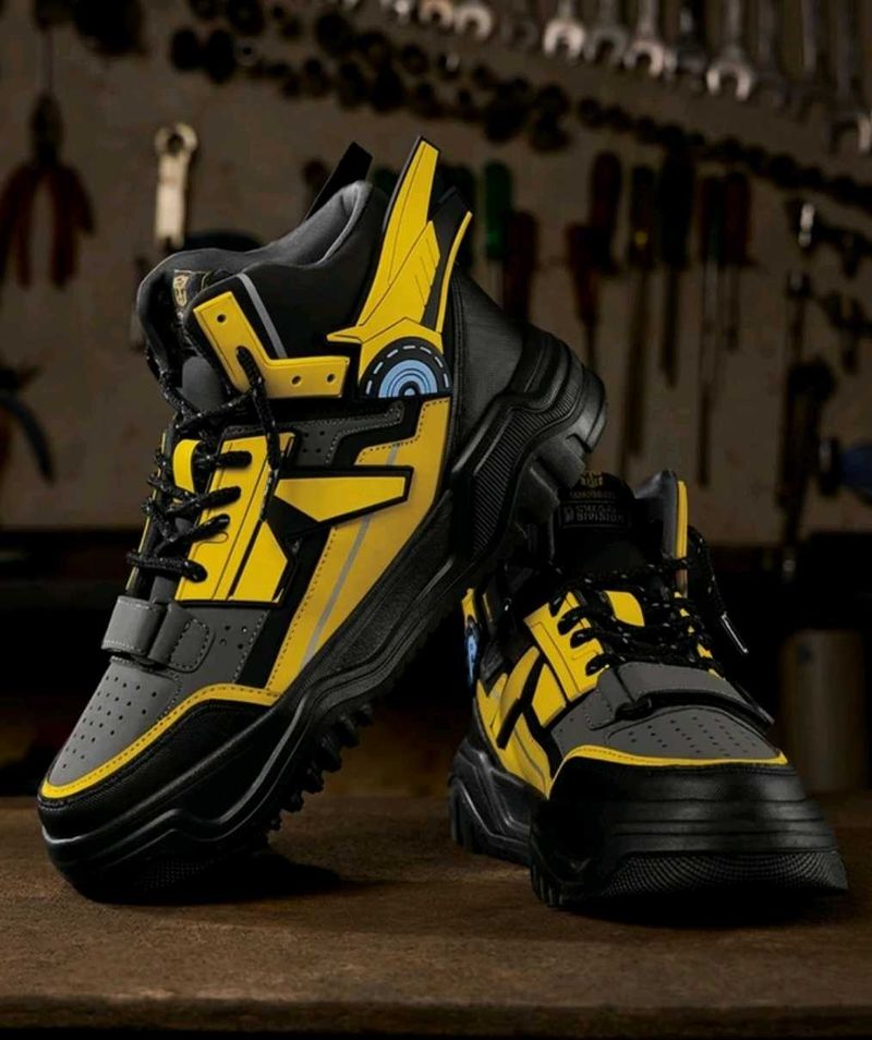 Transformer Bumblebee ; yellow and black