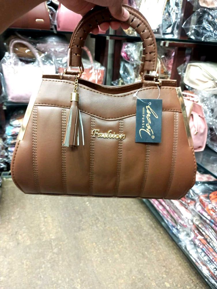 😍Stylish and Premium Quality Handbag 👜