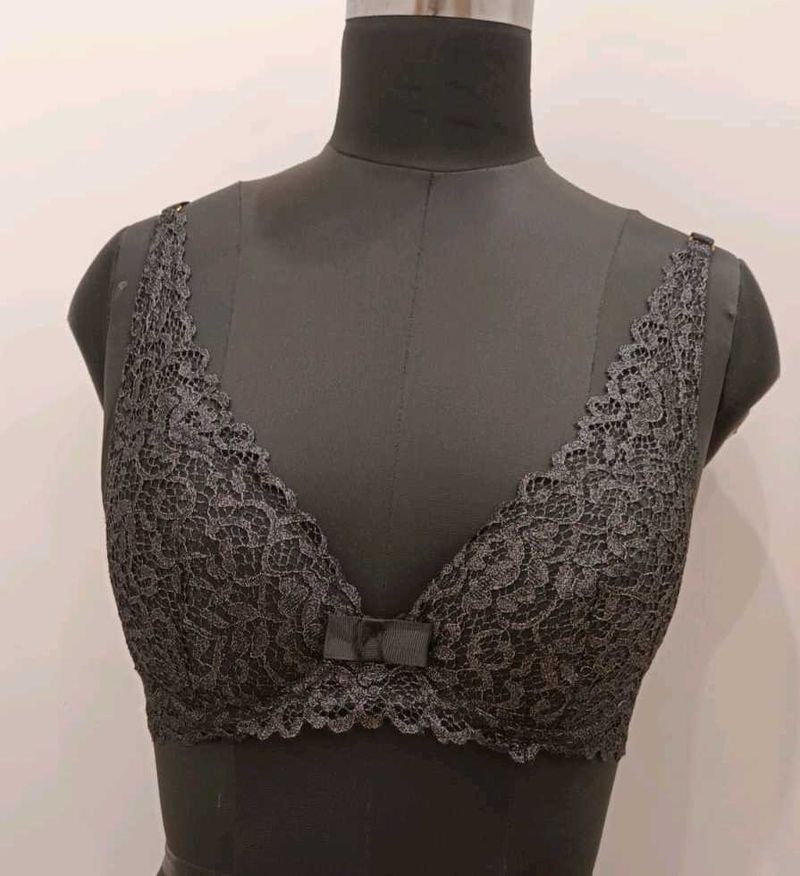 Shiny Imported Lace Padded Bra
