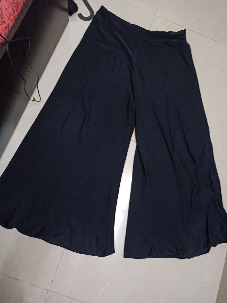 Black palazzo