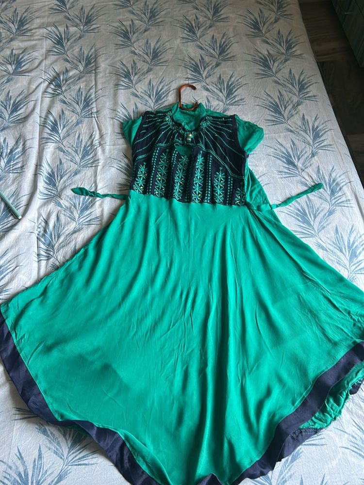 Green &amp; Navy Dress with Waist Tie