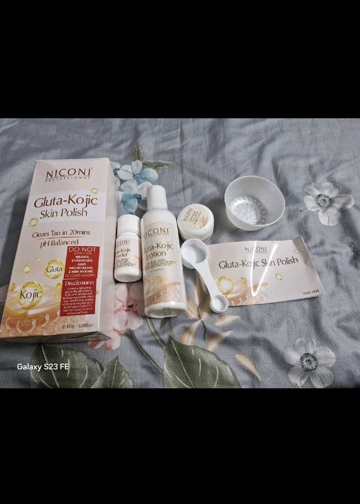 Nicomi Gluta-Kojic Skin Polish
