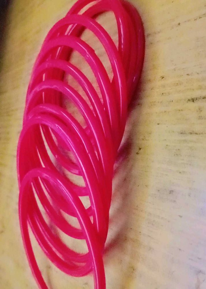 Red Color Glass Bangle And Bindi,Combo Of 2 Powder