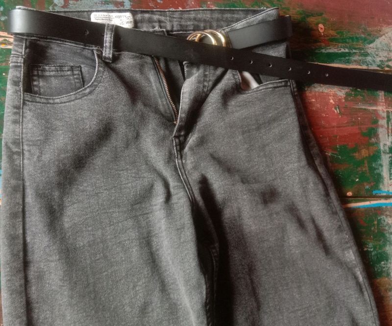 Women&#39;s Baggy Jeans