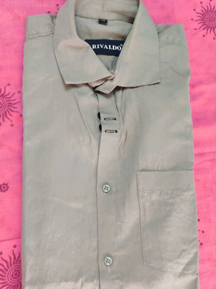 Silver Full Sleeve Formal Shirt 40 Size
