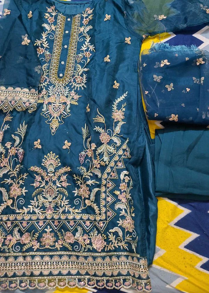 Embroidered Kurta Set