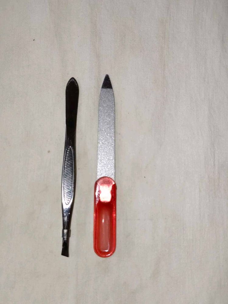 Nail File &amp; Tweezers Set