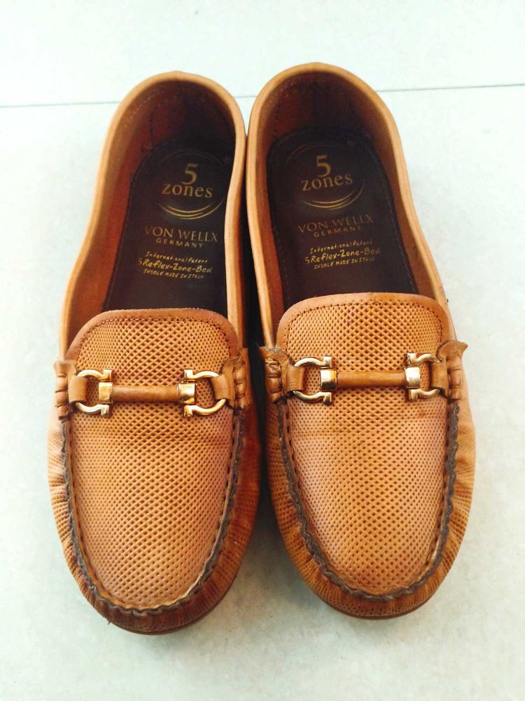 Limited Period Offer - Metro Footwear For Women