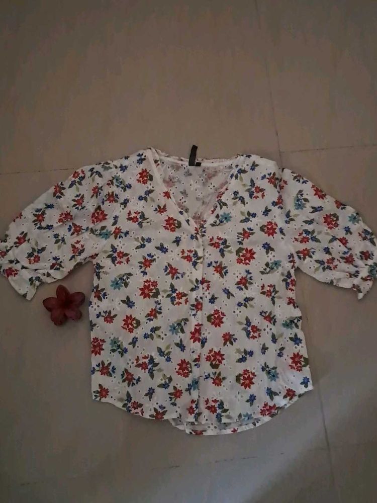 gorgeous floral print top