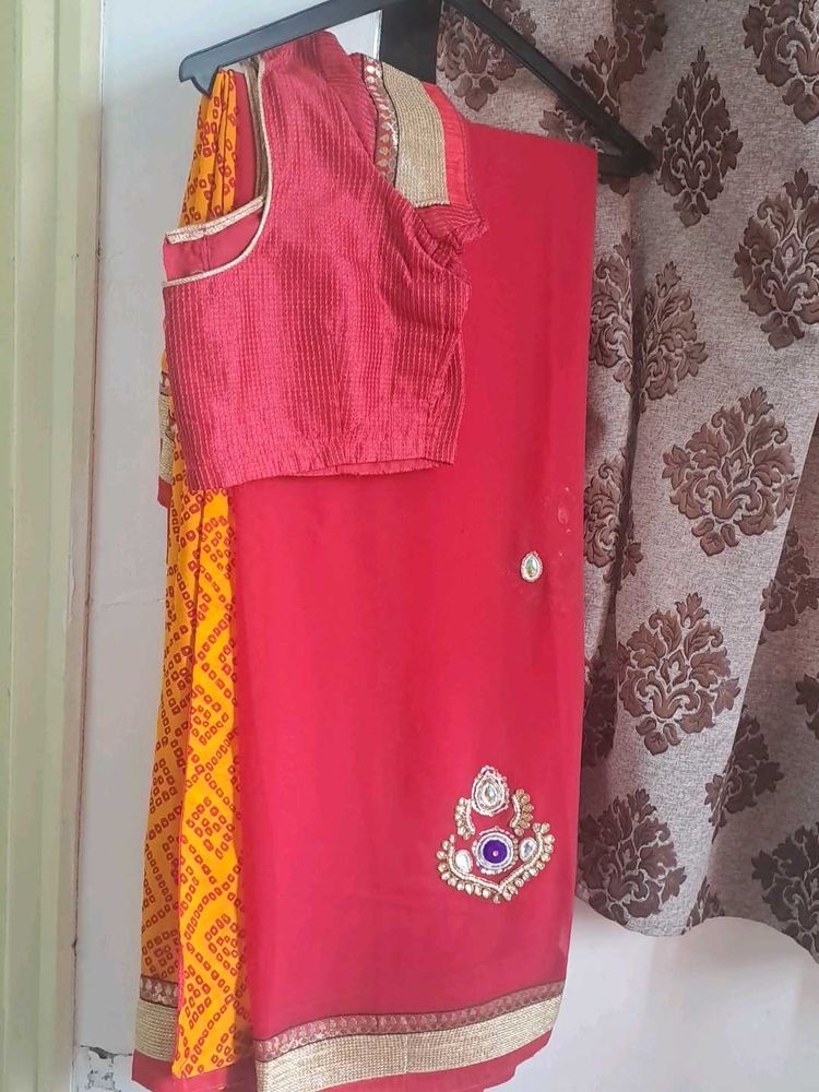 Yellow Bandhni Pallu And Red ♥️ Saree