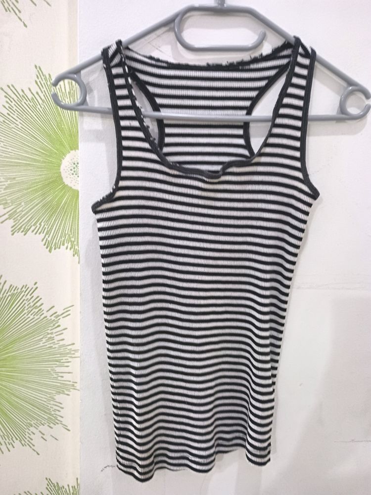 Black And White Spaghetti Top