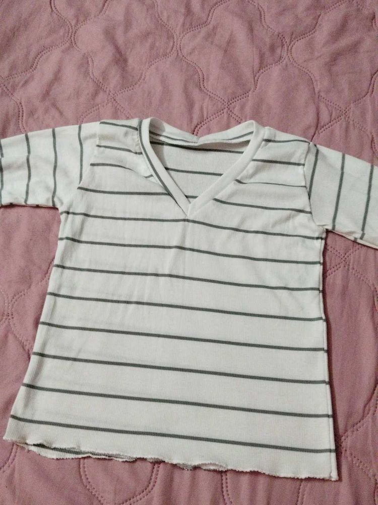 Striped V-neck Tee