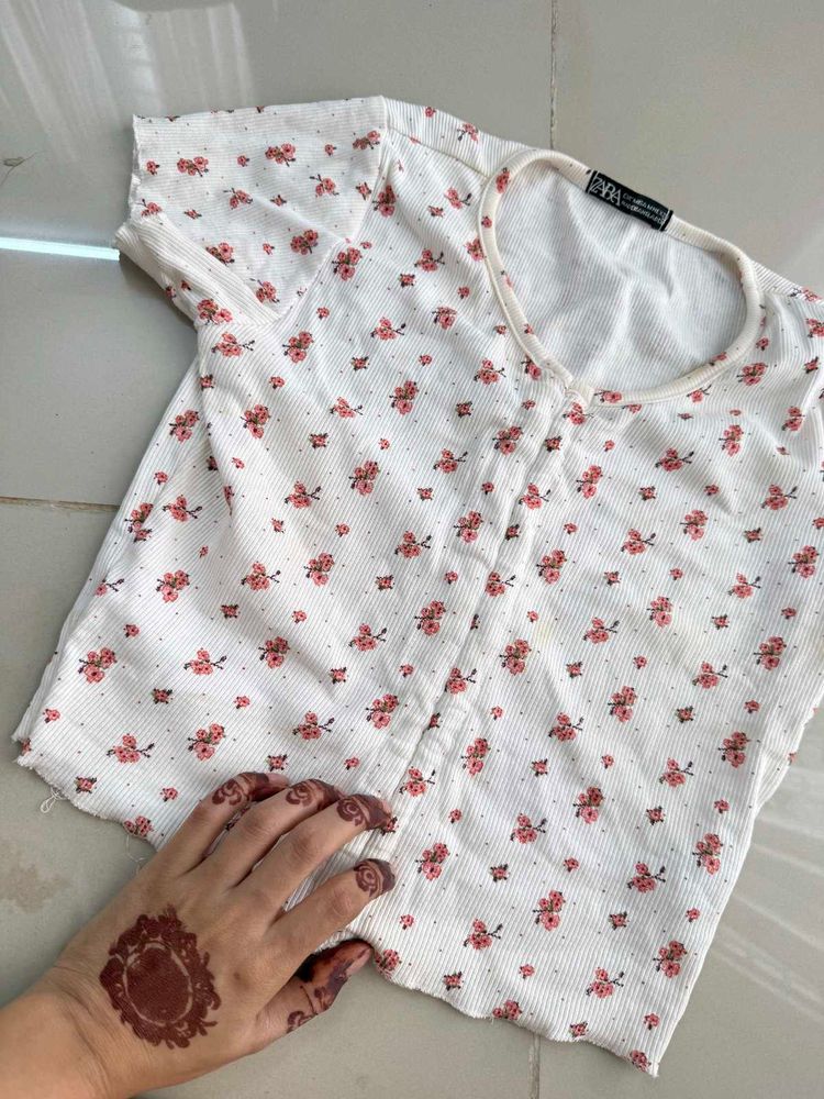 Zara Ribbed Floral Print Top