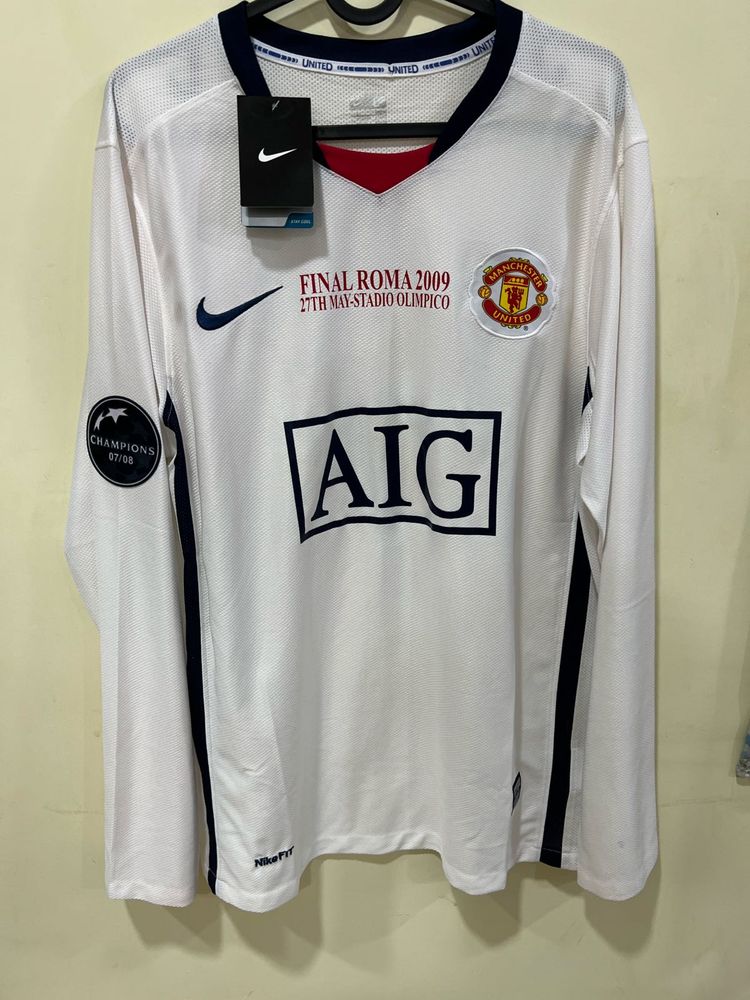 Man Utd 2009 ucl final with barca ronaldo jersey