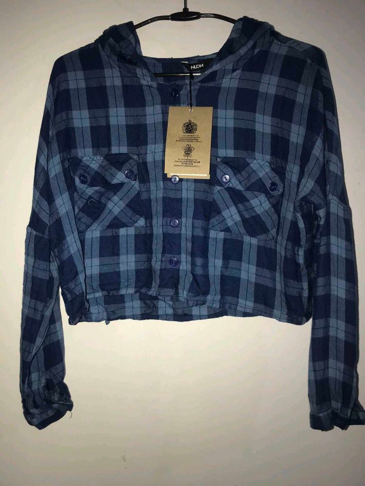 crop length cuffed fukl sleeves shirt