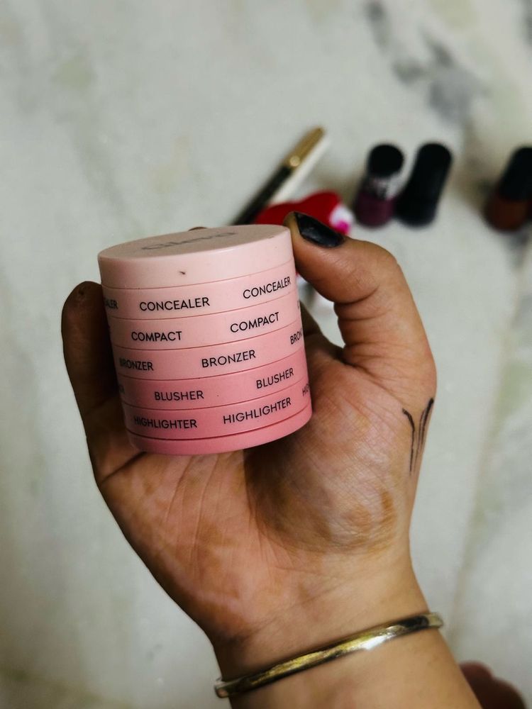 Stackable Makeup Set