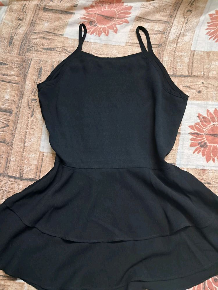 Black Flarred Top