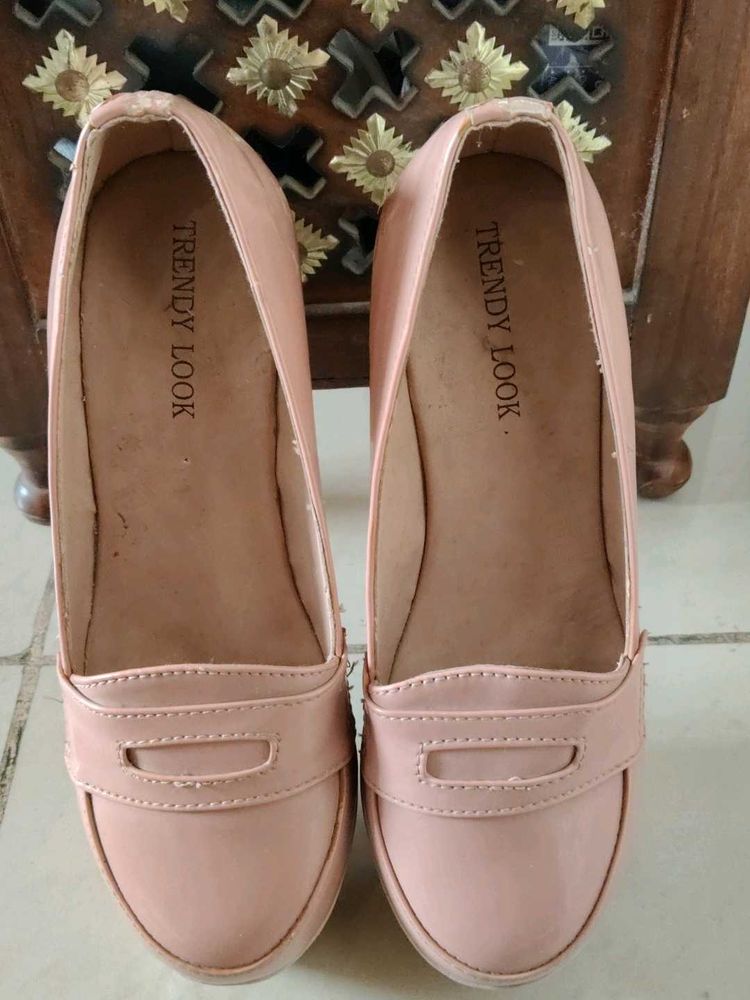 Trendy Look Pump Shoes light weight