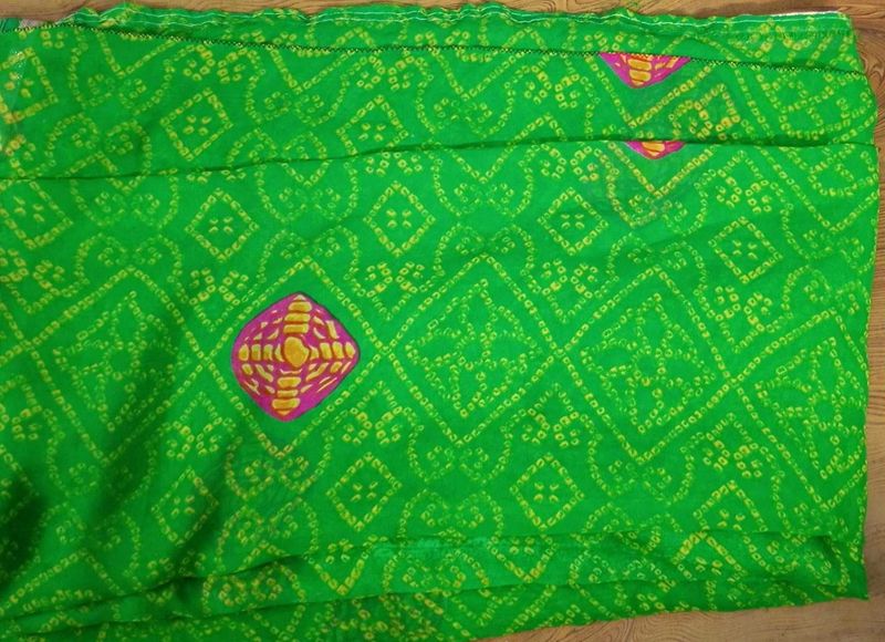 Bandhani Saree With Readymade Blouse💚