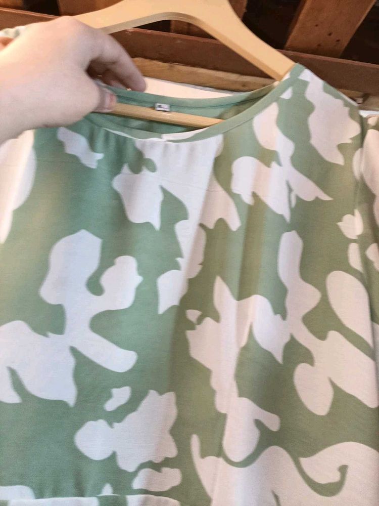 Fancy Floor Touch Gown At Clearance Sale
