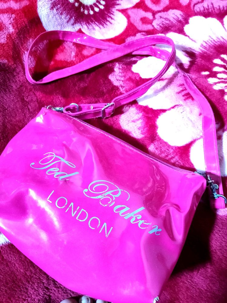 Sling bags 💌