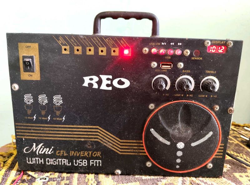 REO Mini CFL Inverter &amp; FM Radio