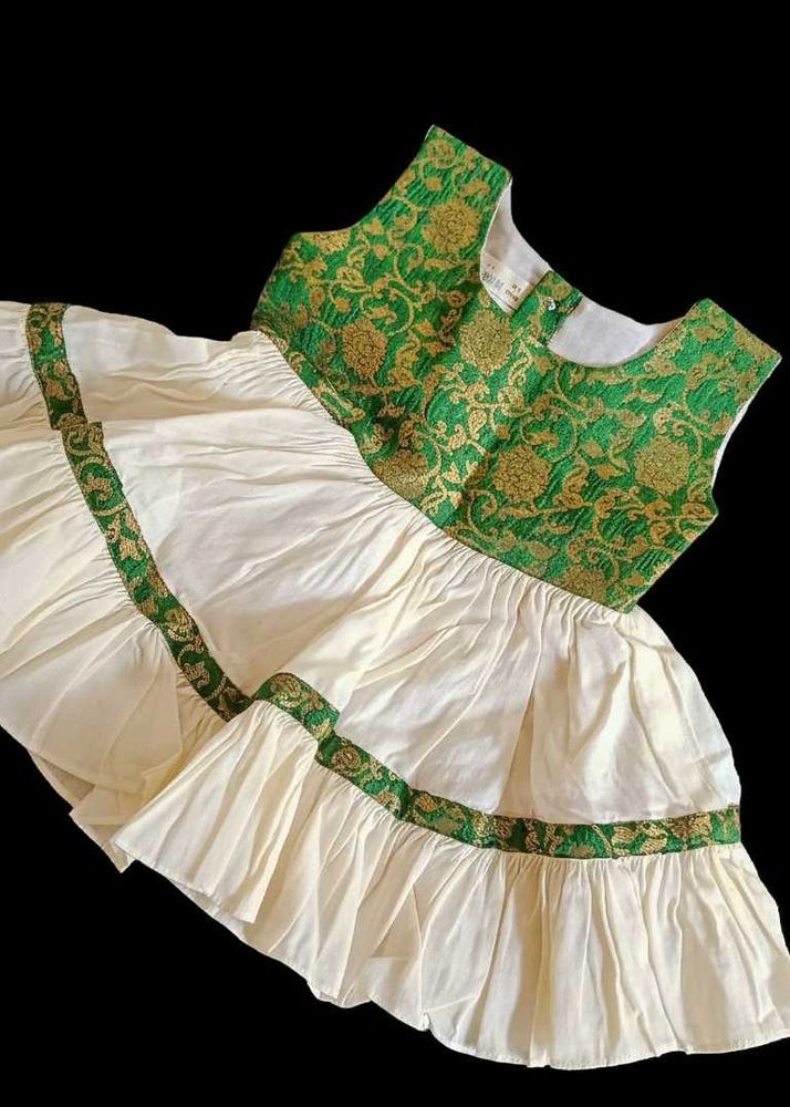 Baby girl Dress freebies added+free delivery