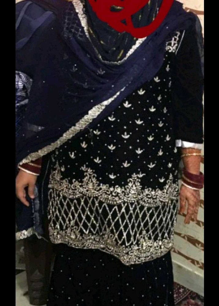 Elegant Embroidered Kurta Set