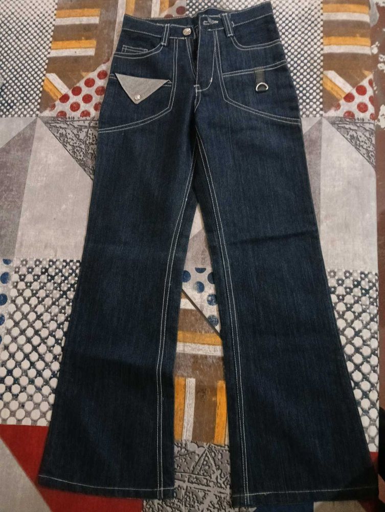 Unique Pocket Detail Jeans