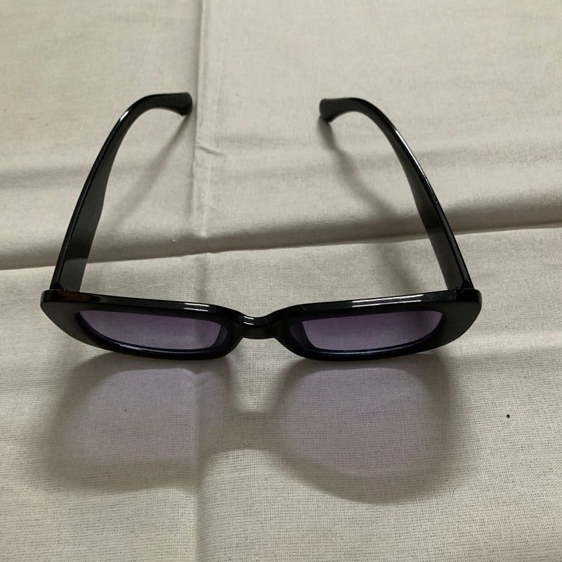 Black UV- Protect Sunglasses