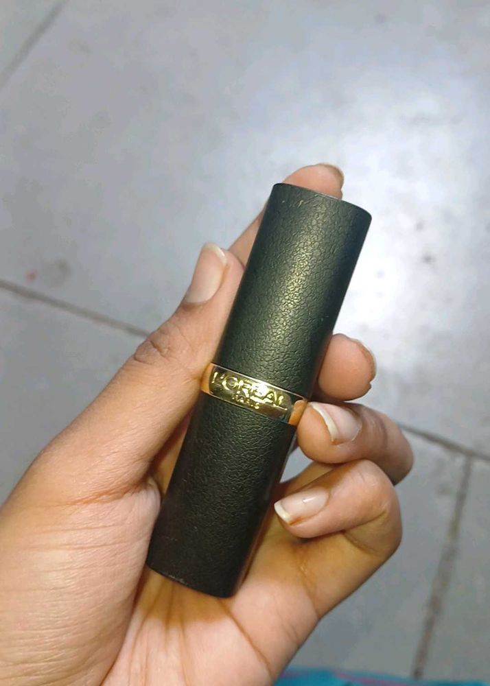 L&#39;Oreal Lipstick Shade ( 289 Cashmere Delicat)