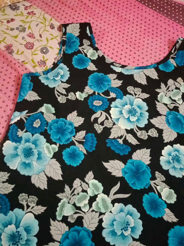 Women short Kurti