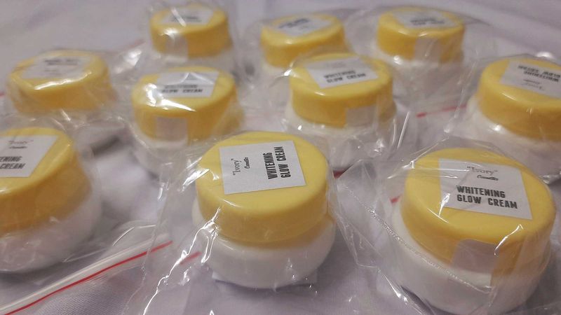 🆕️IVORY WHITENING GLOW CREAM