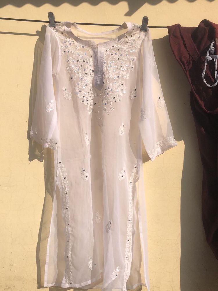 White Embroidered Kurta