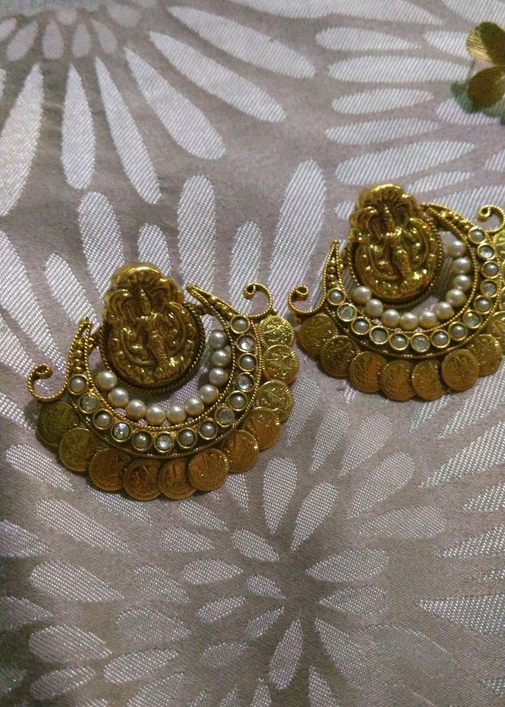 Big Size Temple Earring